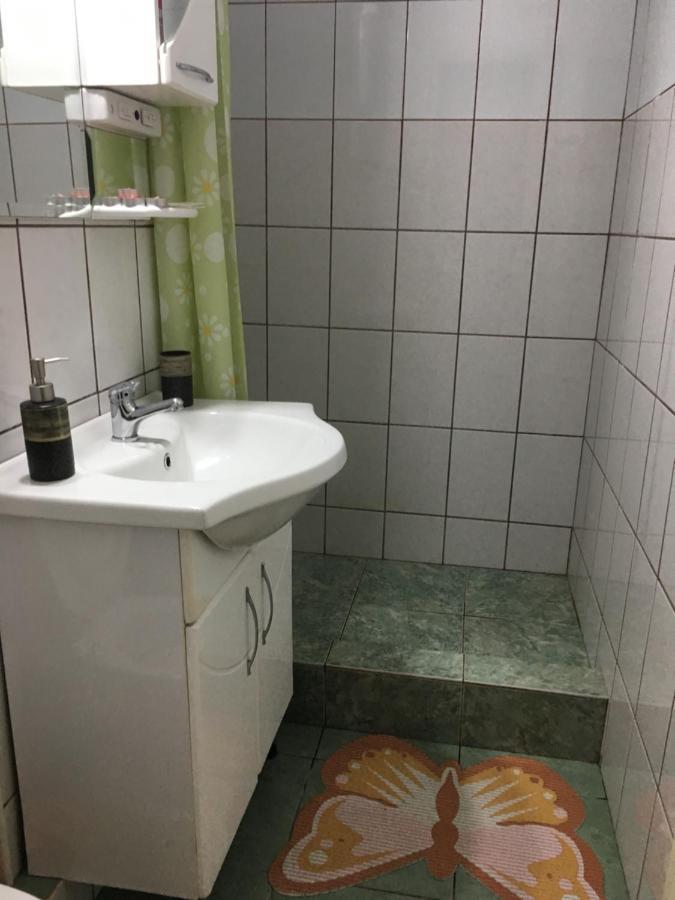Simona Apartment Topliţa Екстериор снимка