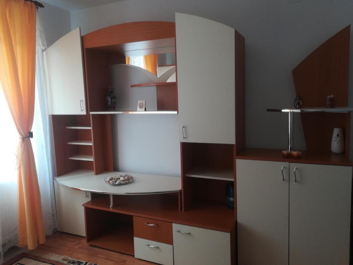 Simona Apartment Topliţa Екстериор снимка